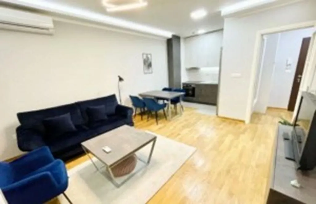 Izdavanje, jednosoban stan, 50m², City Kej, Podgorica