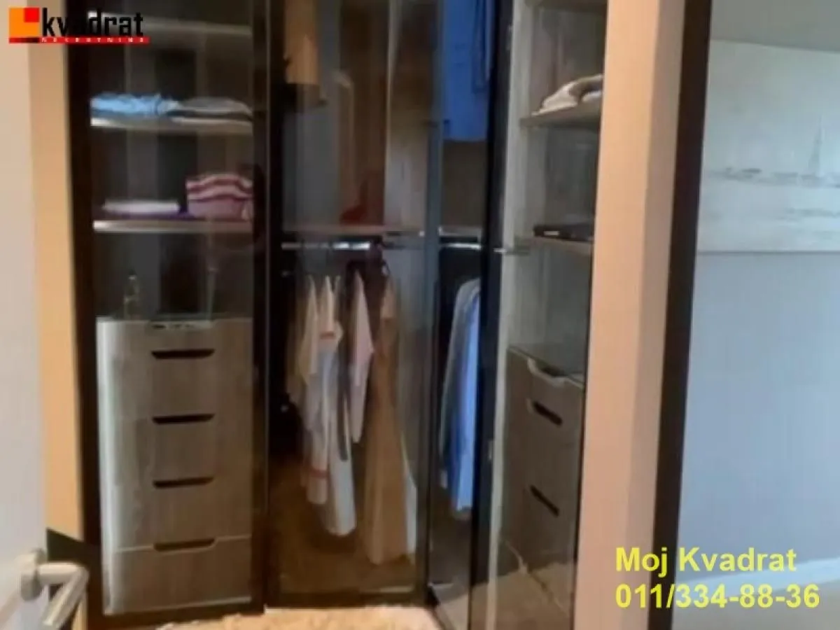 Sale, four bedroom apartment, 117m², Stari Grad, Beograd