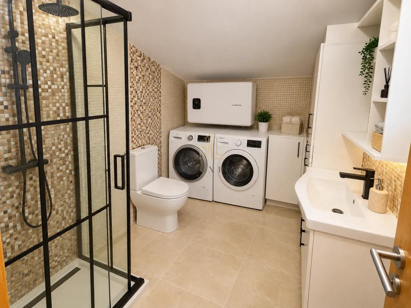 Izdavanje, trosoban stan, 155m², Zabjelo, Podgorica