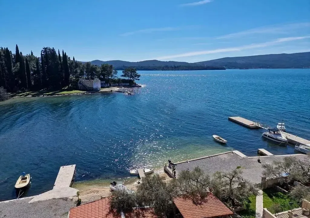 Sale, house, 150m², Tivat, Crna Gora