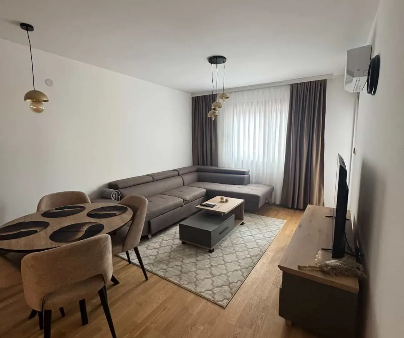 Rent, one bedroom apartment, 40m², Stari Aerodrom, Podgorica