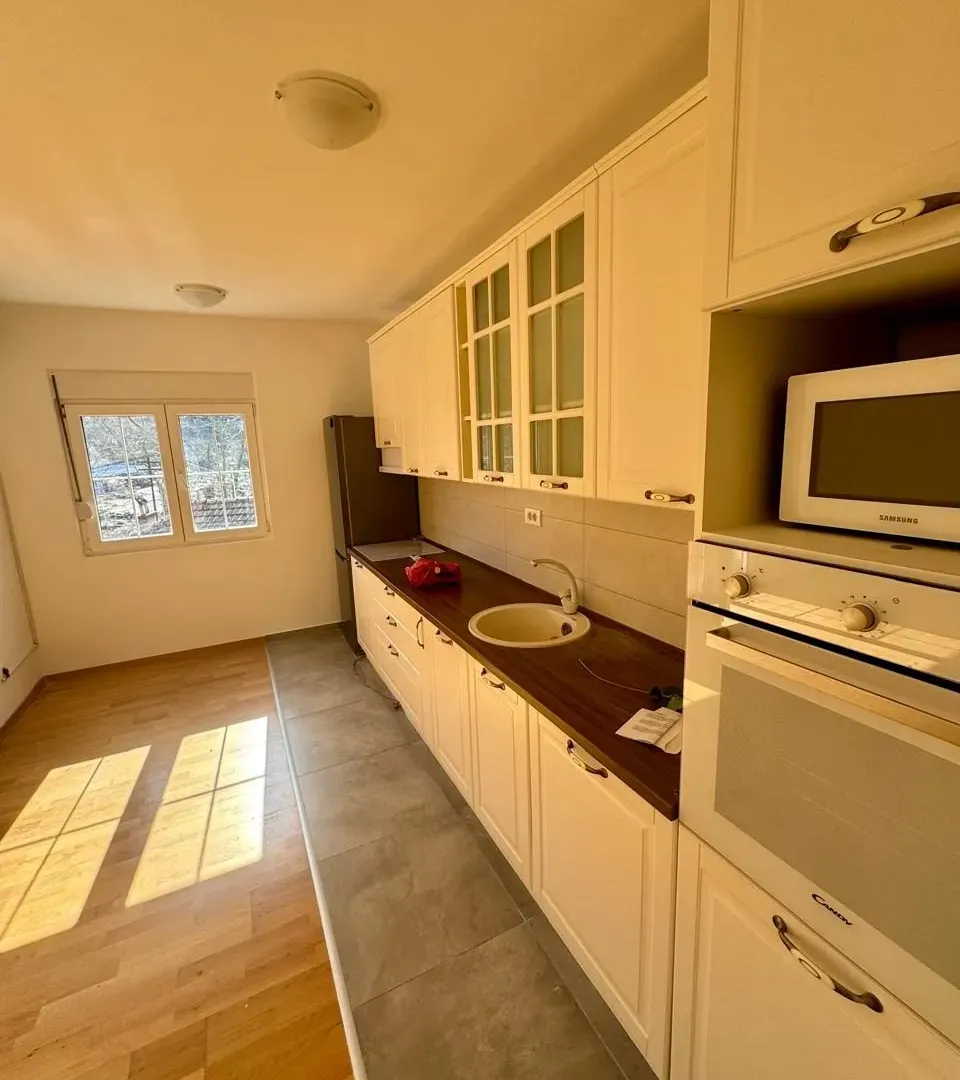 Prodaja, jednosoban stan, 49m², Gruda, Cetinje