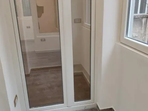 Rent, one bedroom apartment, 36m², Zeleni Venac, Beograd - image 8