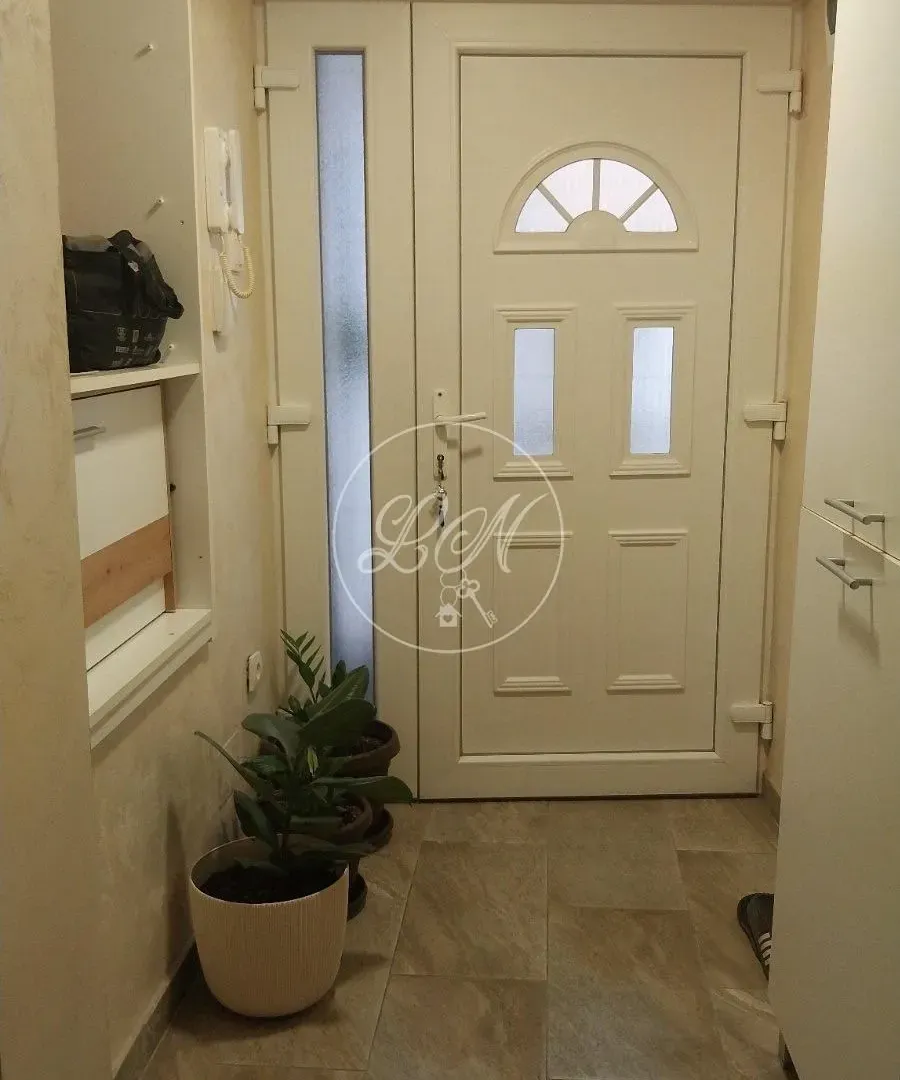 Prodaja, dvosoban stan, 37m², Zemun Centar, Zemun Sve Podlokacije