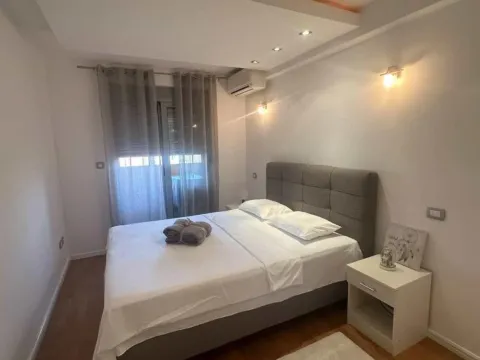 Sale, one bedroom apartment, 51m², Stari Aerodrom, Podgorica - image 2