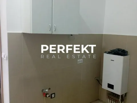Izdavanje, poslovni prostor, 67m², Centar, Pančevo - image 12