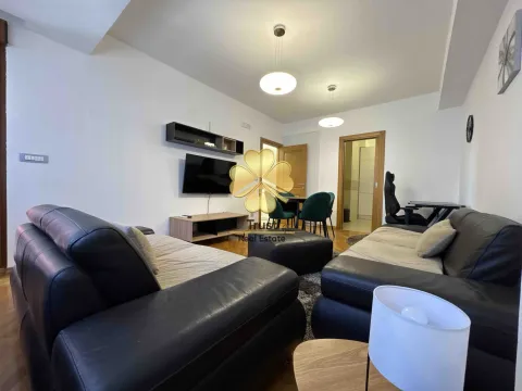 Izdavanje, jednosoban stan, 55m², City Kvart, Podgorica