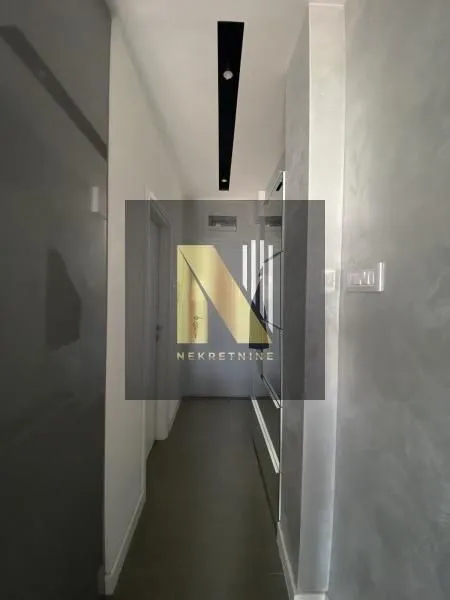Prodaja, garsonjera, 30m², Centar, Novi Sad