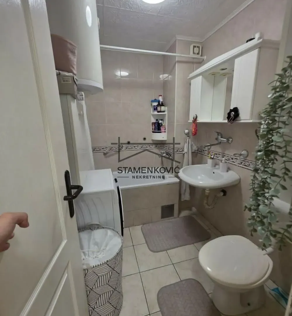 Prodaja, dvosoban stan, 47m², Bulevar Evrope, Novi Sad Sve Podlokacije
