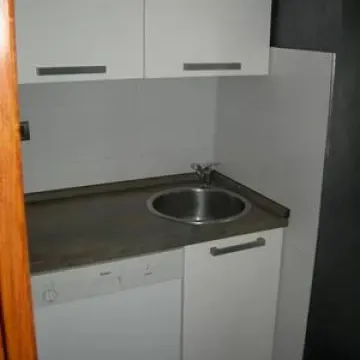 Izdavanje, trosoban stan, 84m², Vračar Hram, Vračar Sve Podlokacije - image 6