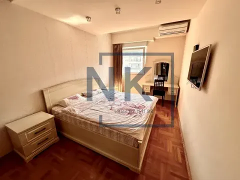 Prodaja, dvosoban stan, 92m², City Kvart, Podgorica - image 4