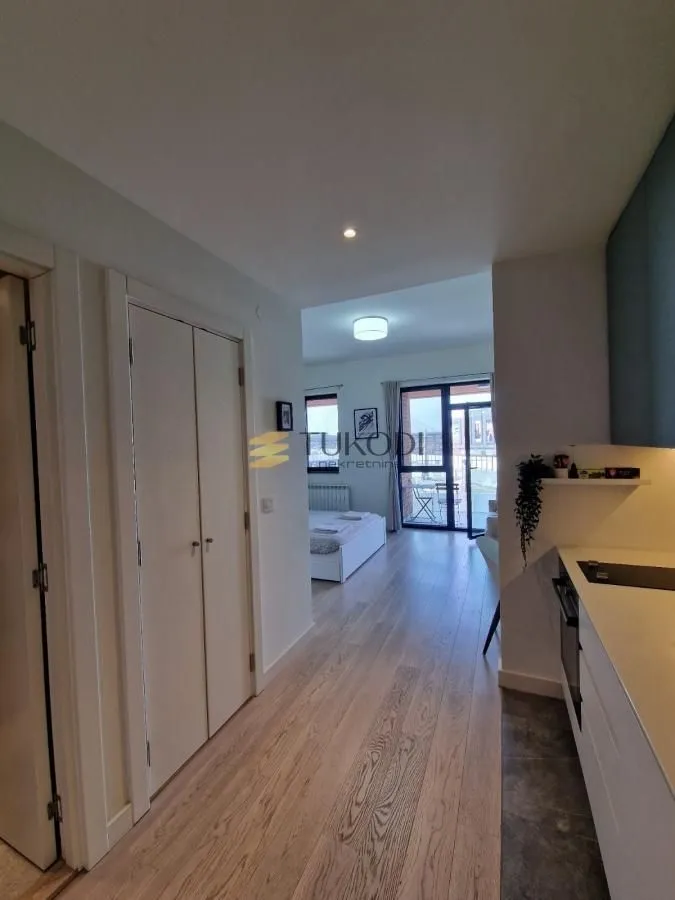 Sale, one bedroom apartment, 35m², Savski Venac, Beograd