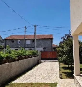 Izdavanje, trosoban stan, 94m², Murtovina, Podgorica - image 6