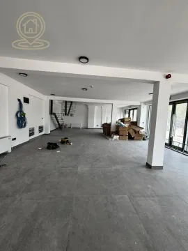 Rent, office space, 550m², Medijana, Niš - image 11
