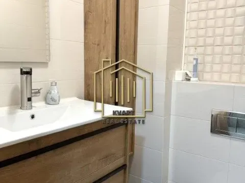 Prodaja, trosoban stan, 72m², City Kvart, Podgorica - image 11