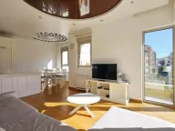 Izdavanje, jednosoban stan, 50m², Budva, Crna Gora - image 1