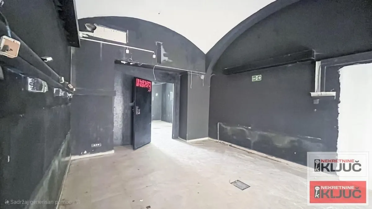 Rent, office space, 100m², Centar, Novi Sad