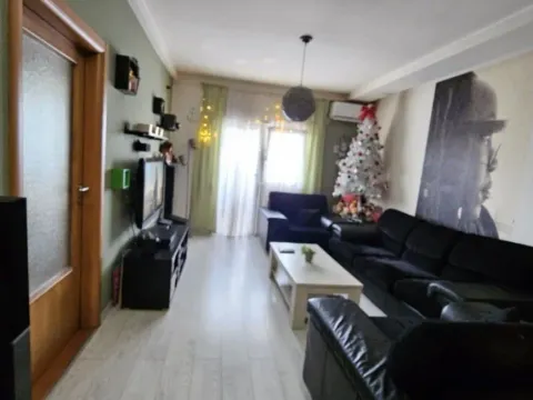 Prodaja, dvosoban stan, 70m², Stari Aerodrom, Podgorica - image 3