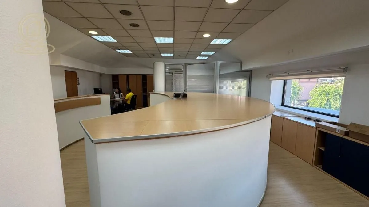 Rent, office space, 202m², Centar, Kragujevac