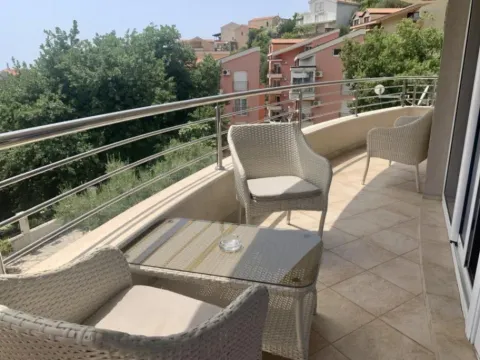 Sale, two bedroom apartment, 119m², Petrovac, Budva