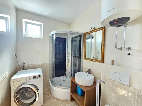 Izdavanje, jednosoban stan, 64m², Budva, Crna Gora - image 6