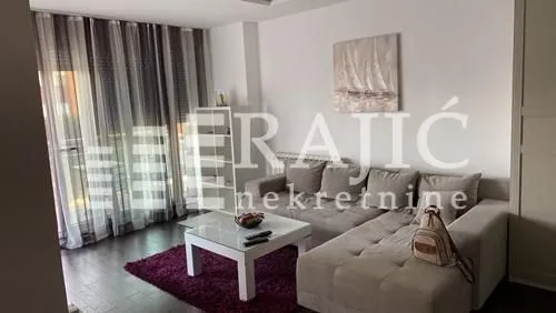 Izdavanje, trosoban stan, 67m², Novi Beograd Sve Podlokacije, Beograd