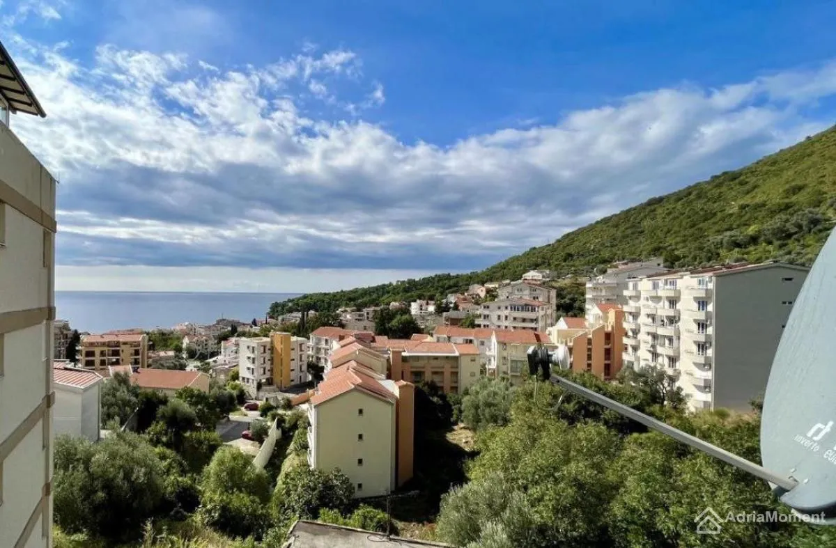Sale, two bedroom apartment, 70m², Petrovac, Budva
