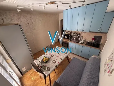 Stan in Adamovićevo Naselje