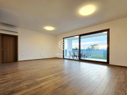 Rent, house, 190m², Golubac, Srbija - image 18