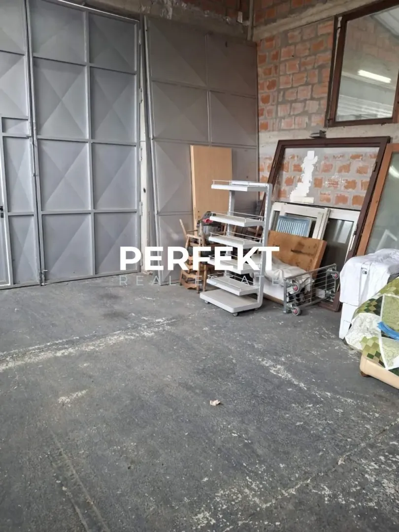 Rent, office space, 112m², Kačarevo, Pančevo