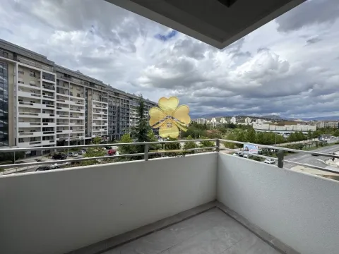 Izdavanje, dvosoban stan, 70m², Central Point, Podgorica - image 6