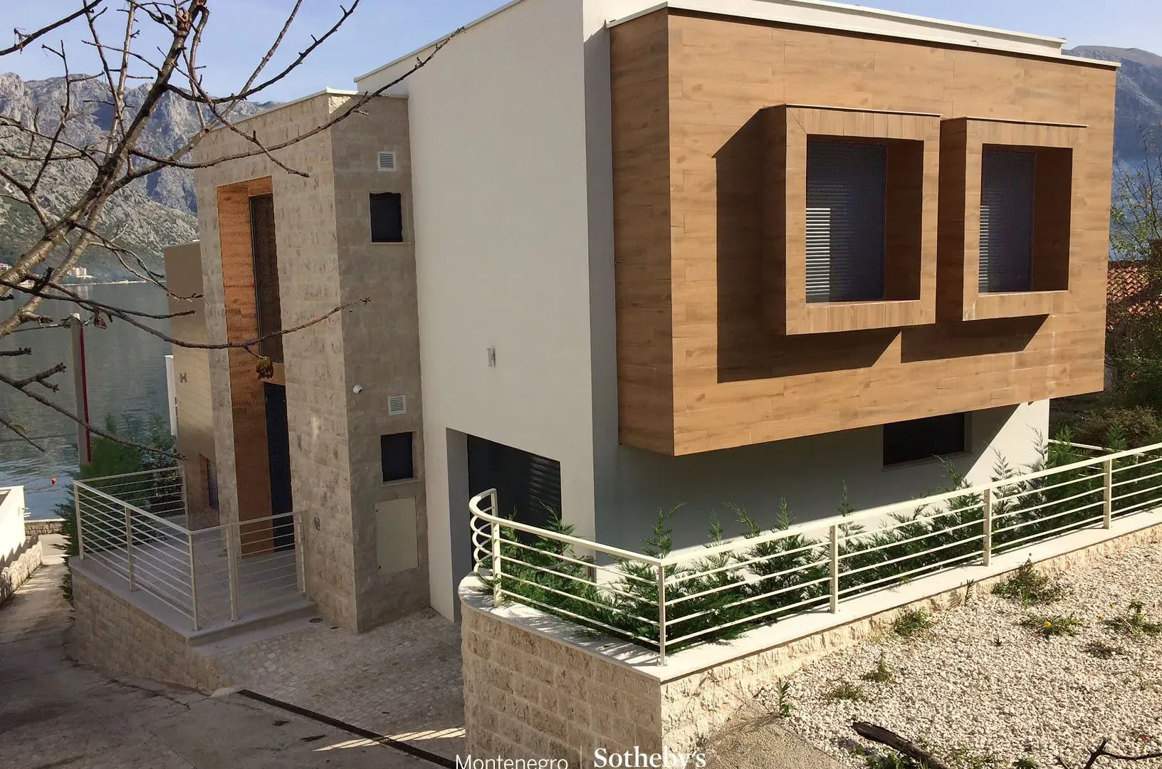 Sale, house, 326m², Stoliv, Kotor