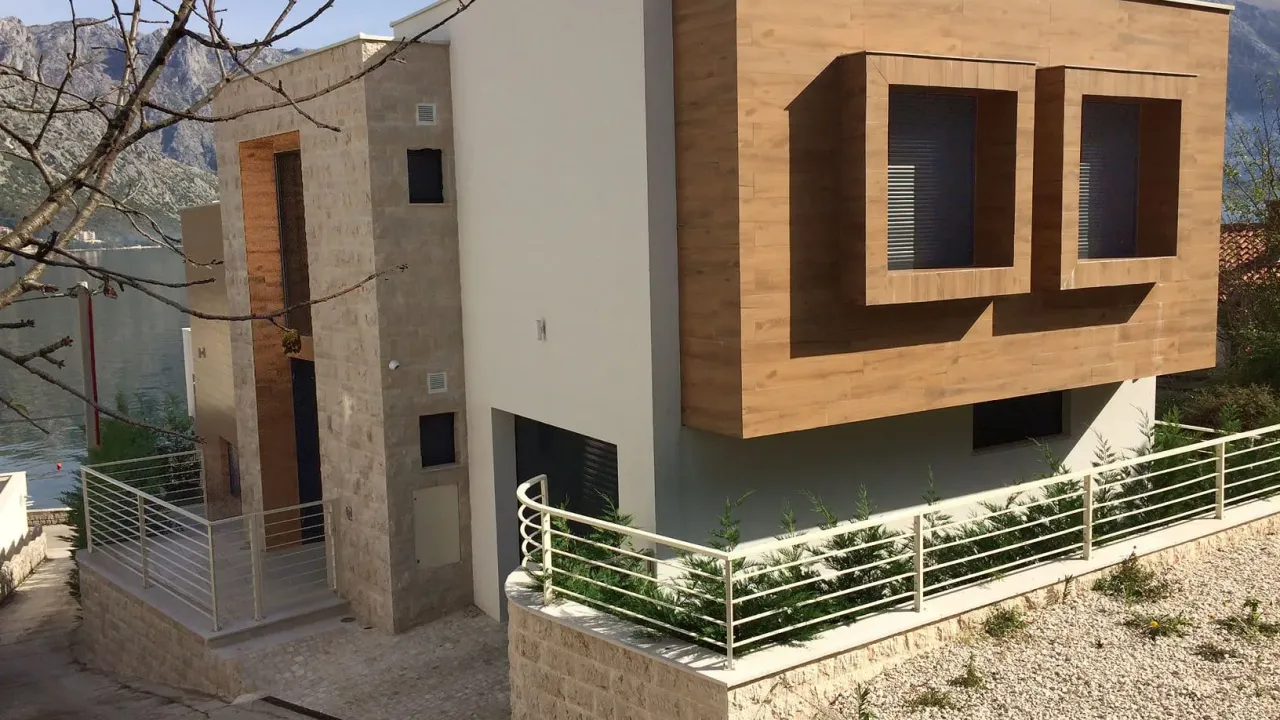 Sale, house, 326m², Stoliv, Kotor
