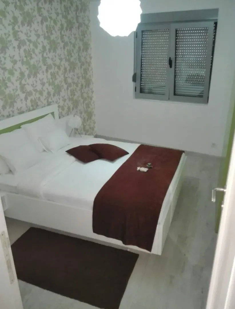 Rent, one bedroom apartment, 44m², Tivat, Crna Gora