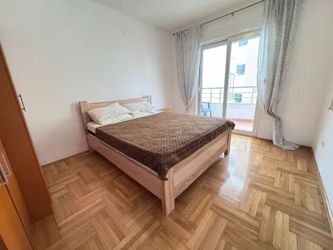 Rent, two bedroom apartment, 82m², Babilonija, Budva - image 9