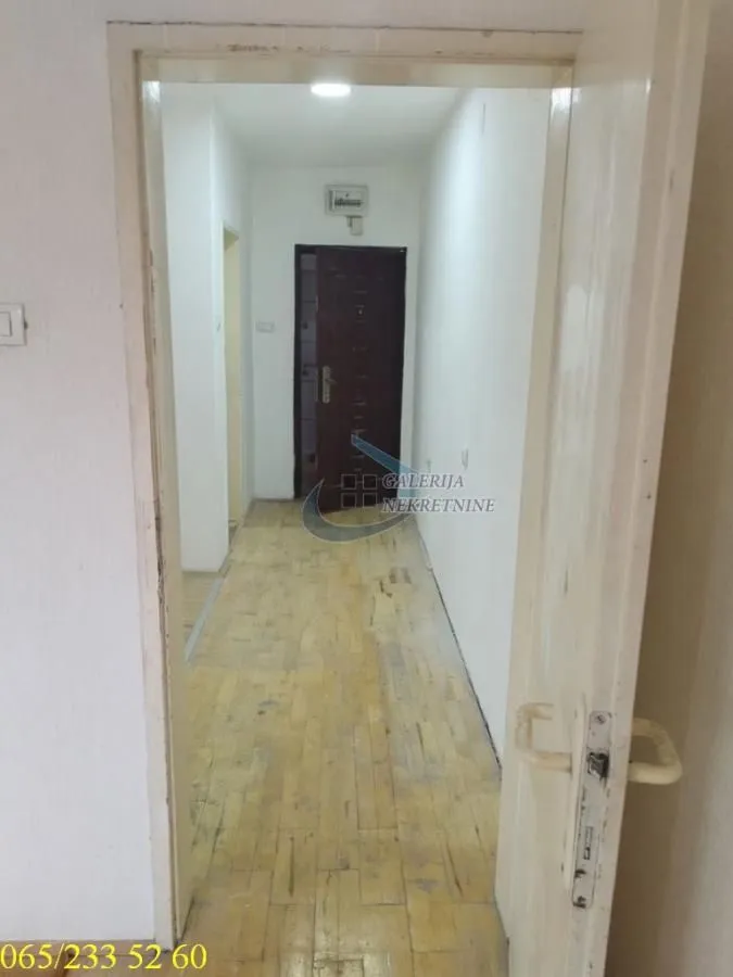 Sale, one bedroom apartment, 38m², Kanarevo Brdo, Beograd