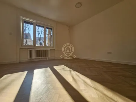 Prodaja, trosoban stan, 85m², Stari grad, Novi Sad - image 9