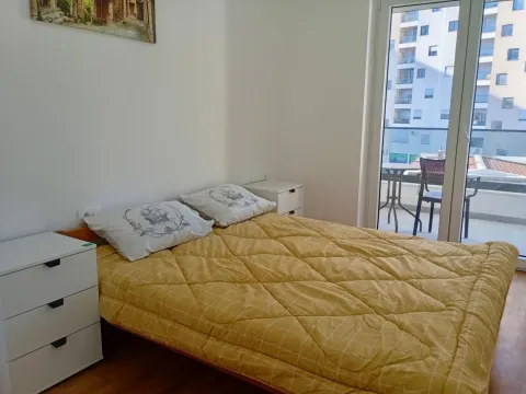 Izdavanje, jednosoban stan, 47m², Centar, Bar - image 5