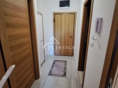 Izdavanje, jednosoban stan, 45m², City Kvart, Podgorica - image 10