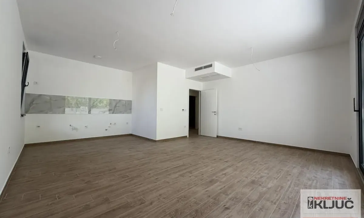 Sale, four bedroom apartment, 90m², Petrovaradin, Novi Sad