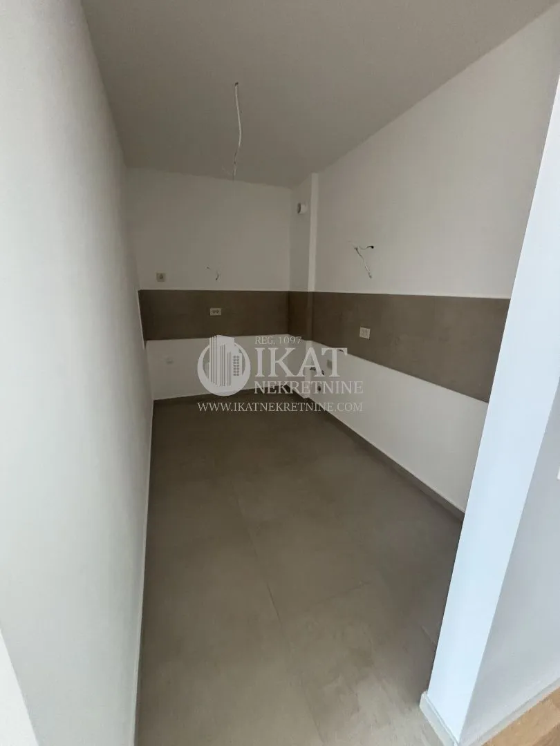 Sale, three bedroom apartment, 103m², Trošarina, Voždovac Sve Podlokacije