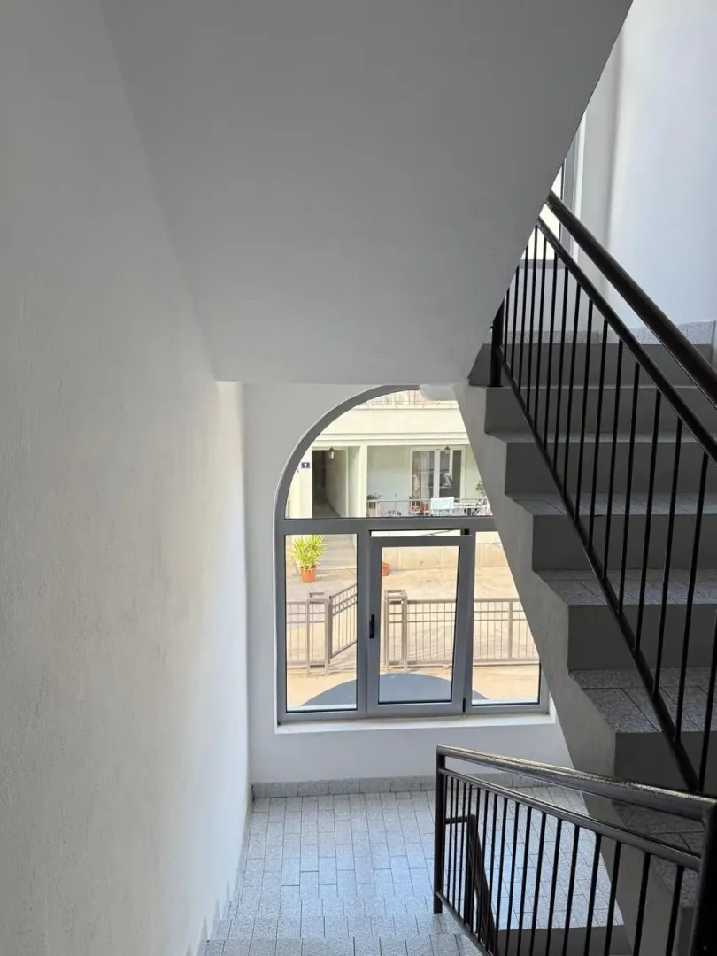 Rent, one bedroom apartment, 37m², Mainski Put, Budva