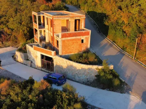 Prodaja, kuća, 210m², Prijevor, Budva - image 22