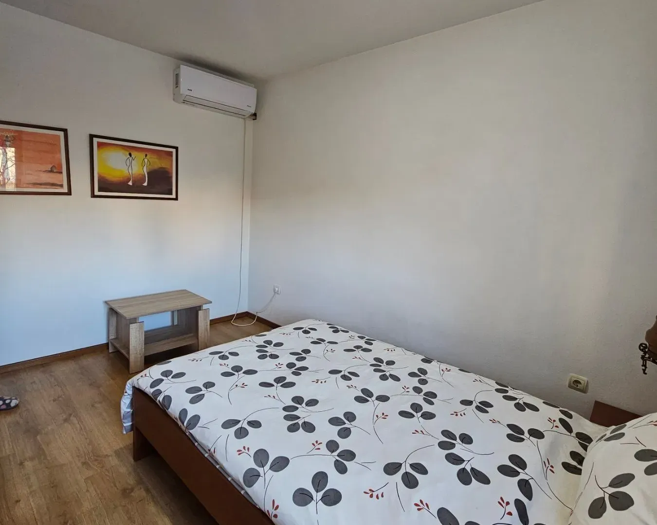 Izdavanje, kuća, 216m², Dalmatinska ulica, Podgorica