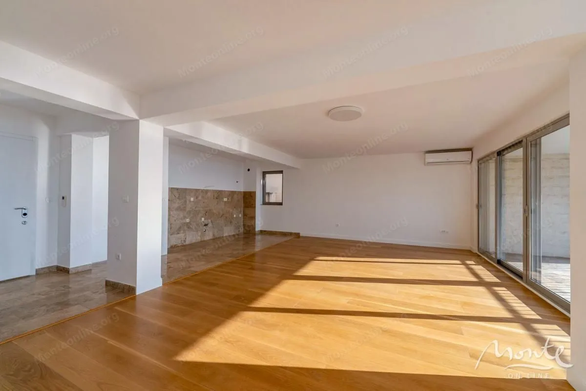Sale, three bedroom apartment, 160m², Pržno, Budva