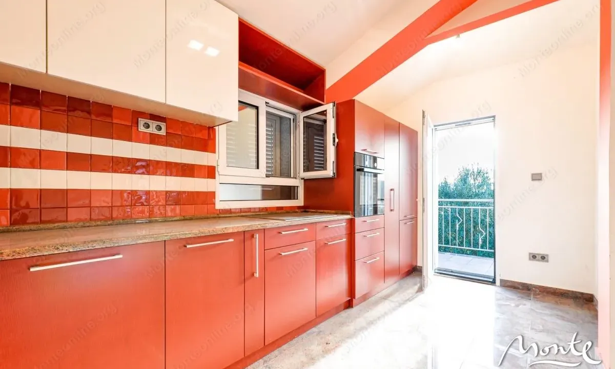 Sale, house, 194m², Tivat, Crna Gora