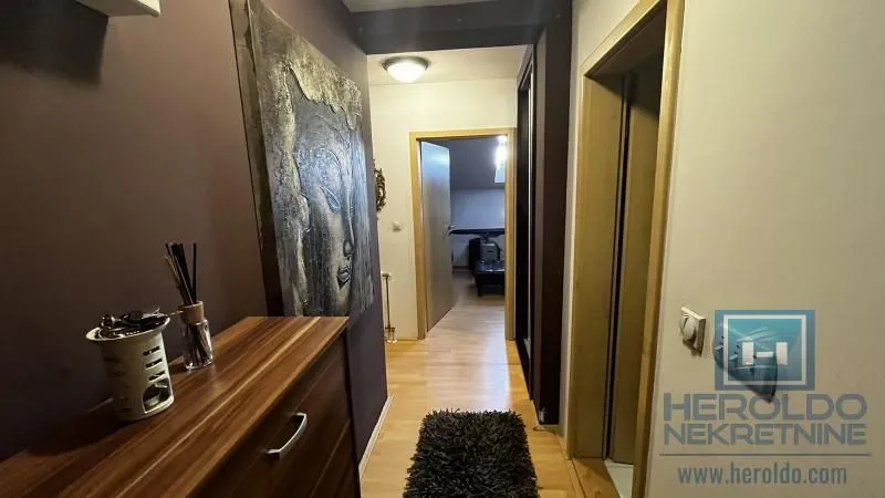 Prodaja, trosoban stan, 71m², Centar, Jagodina