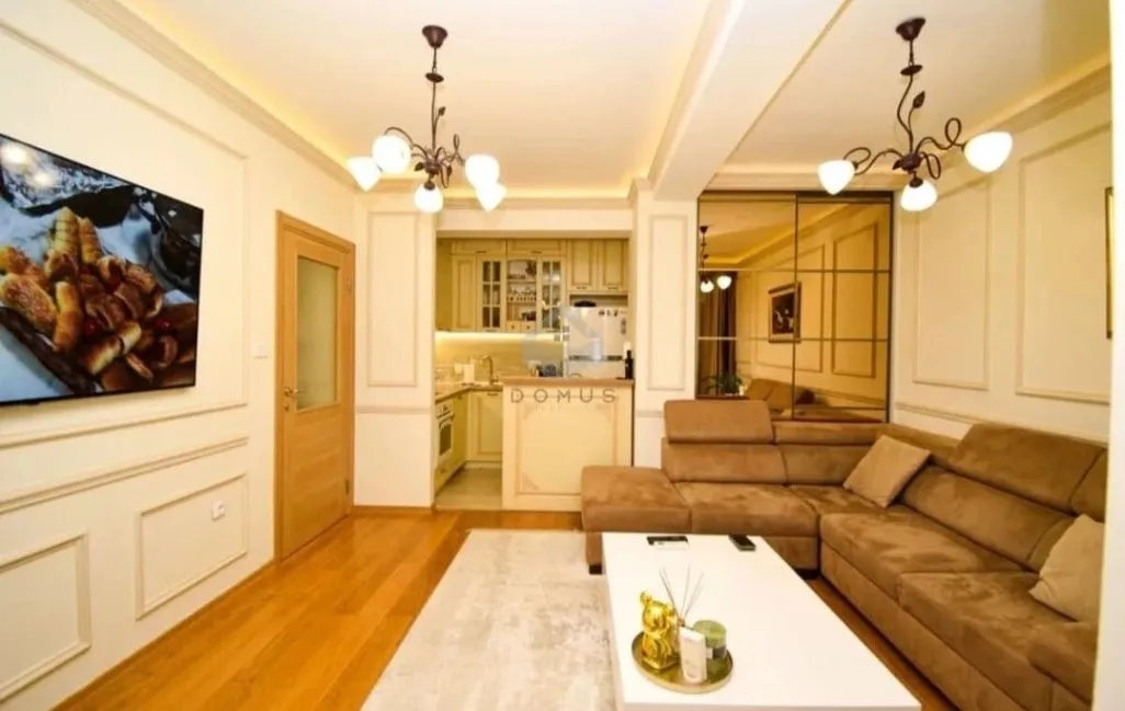 Izdavanje, jednosoban stan, 52m², Pobrežje, Podgorica