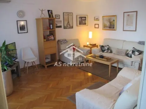 Izdavanje, trosoban stan, 90m², Savski Venac, Beograd - image 3