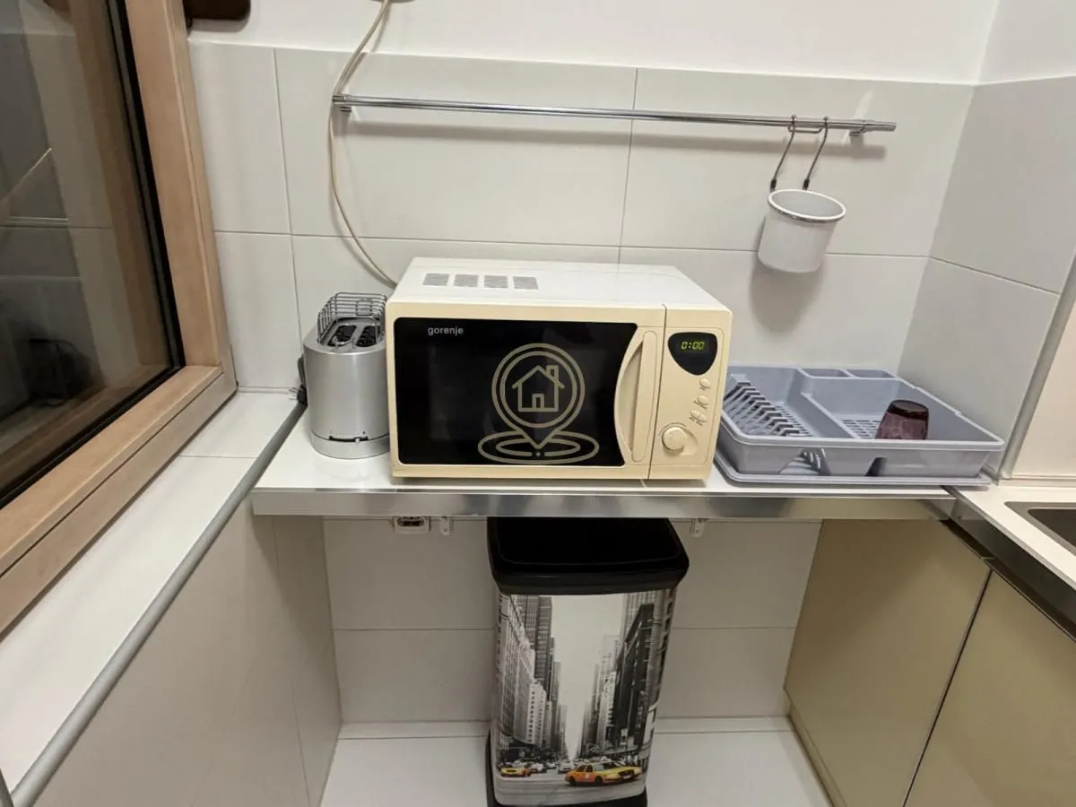 Izdavanje, jednosoban stan, 32m², Vračar Sve Podlokacije, Beograd